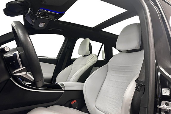 Mercedes-Benz GLC300 de 16 of 23