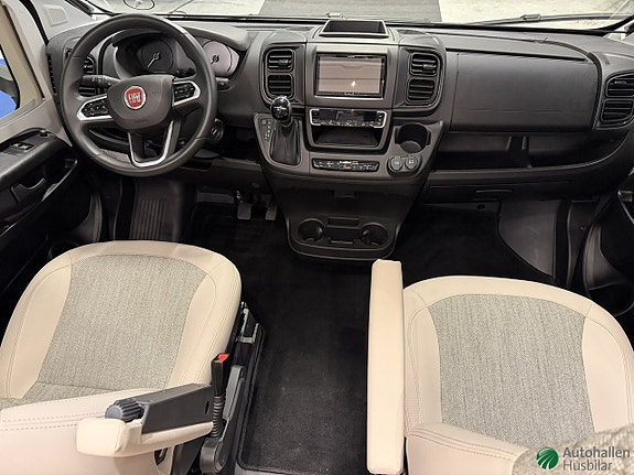 Adria Coral 670SL 4 of 14
