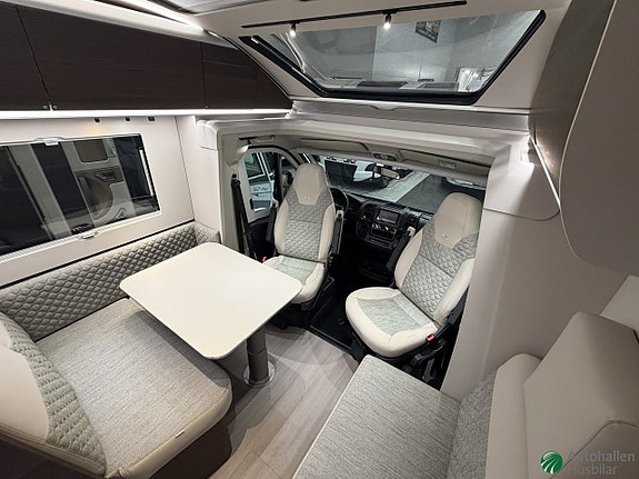 Adria Coral 670SL 6 of 14