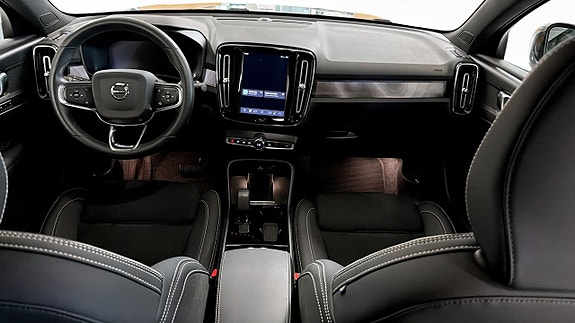 Volvo C40 4 of 24