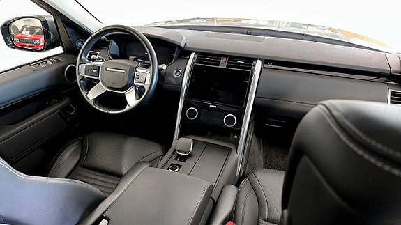 Land Rover Discovery 4 of 25