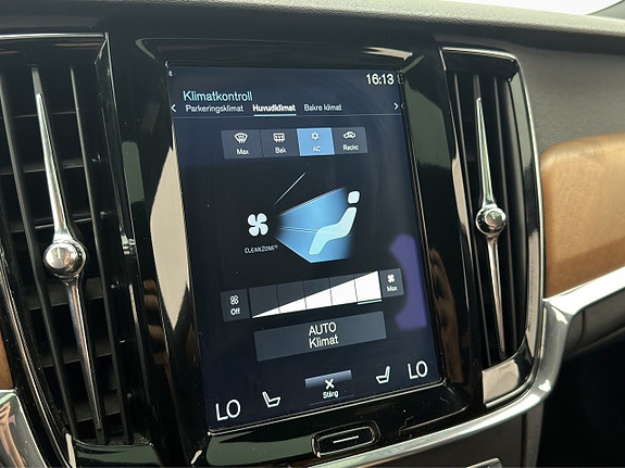 Volvo S90 26 of 30