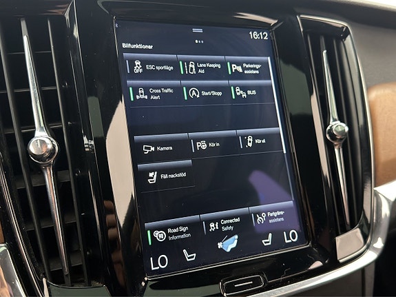 Volvo S90 29 of 30