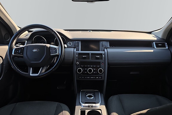 Land Rover Discovery Sport 9 of 9