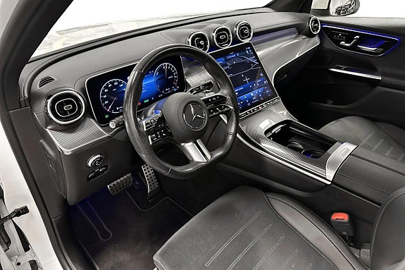 Mercedes-Benz GLC300 e 7 of 20