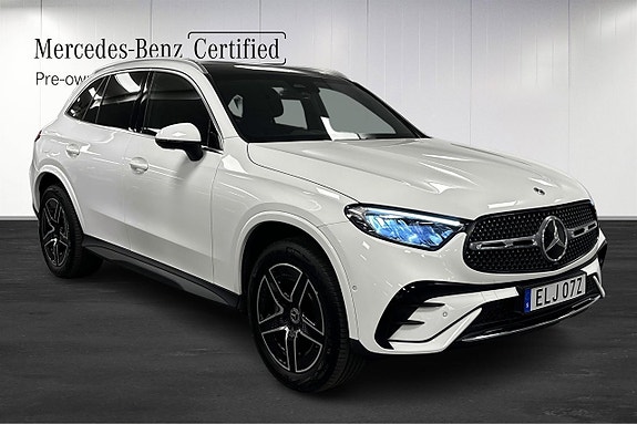 Mercedes-Benz GLC300 e 2 of 20