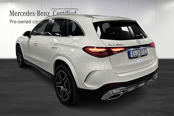 Mercedes-Benz GLC300 e 4 of 20