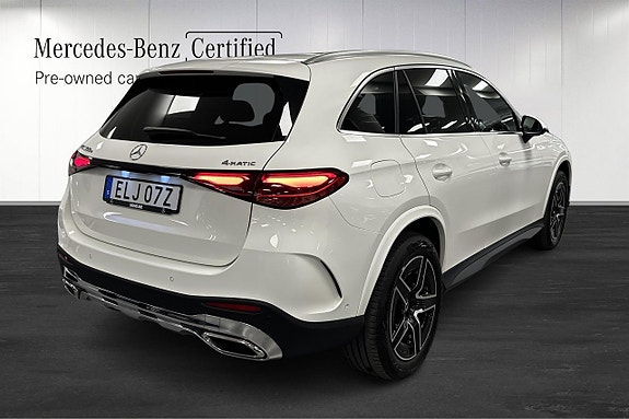 Mercedes-Benz GLC300 e 3 of 20