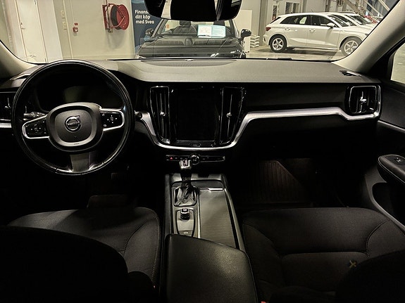 Volvo V60 Cross Country 12 of 18