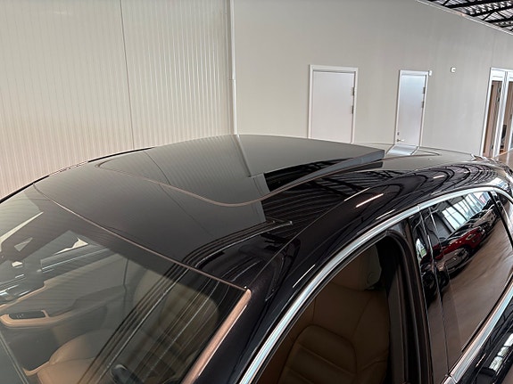Porsche Macan 7 of 27