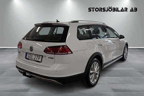 Volkswagen Golf Alltrack 3 of 19