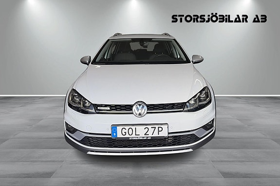 Volkswagen Golf Alltrack 8 of 19