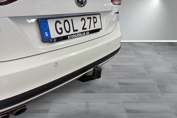 Volkswagen Golf Alltrack 14 of 19