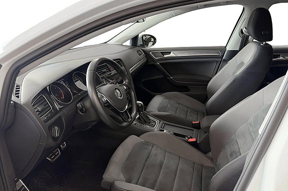 Volkswagen Golf Alltrack 9 of 19