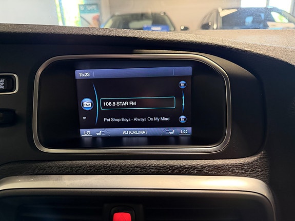 Volvo V40 28 of 30