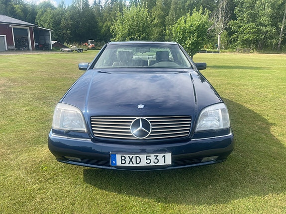 Mercedes-Benz S420 3 of 9