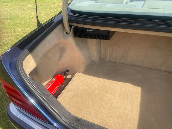 Mercedes-Benz S420 9 of 9