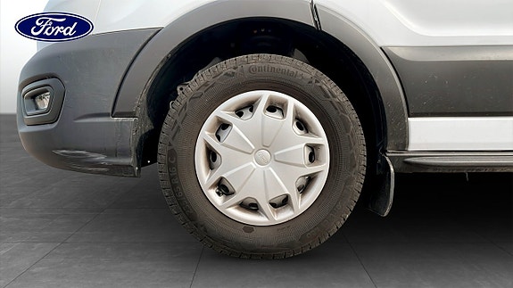 Ford Transit 9 of 10