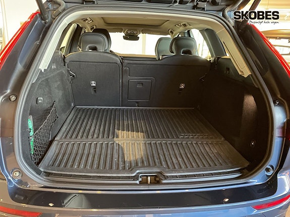Volvo XC60 17 of 25