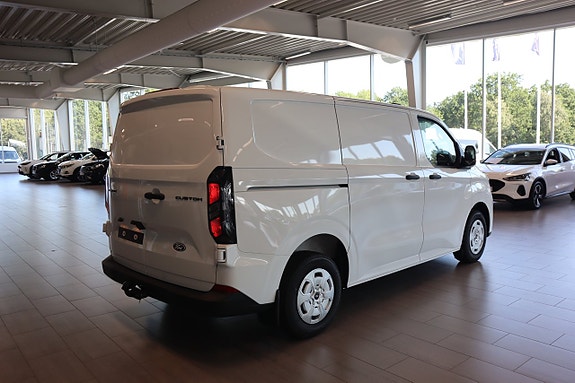 Ford Transit Custom 2 of 13