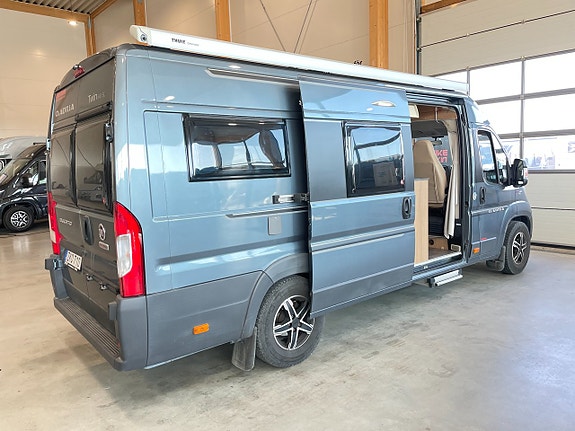 Adria Twin 640 SL / B-kort / Solcell / Cykelställ / Automat / Långbädd / 2 of 16