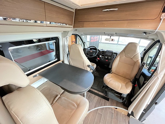 Adria Twin 640 SL / B-kort / Solcell / Cykelställ / Automat / Långbädd / 14 of 16