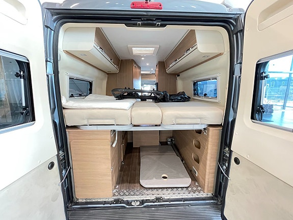 Adria Twin 640 SL / B-kort / Solcell / Cykelställ / Automat / Långbädd / 5 of 16