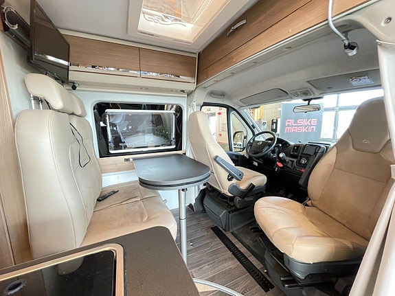 Adria Twin 640 SL / B-kort / Solcell / Cykelställ / Automat / Långbädd / 7 of 16