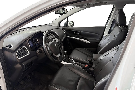Suzuki S-Cross 9 of 19