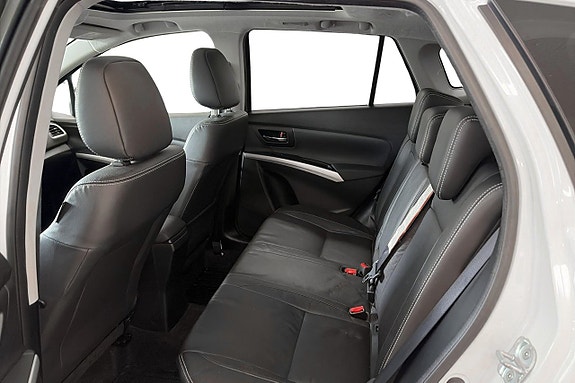 Suzuki S-Cross 10 of 19