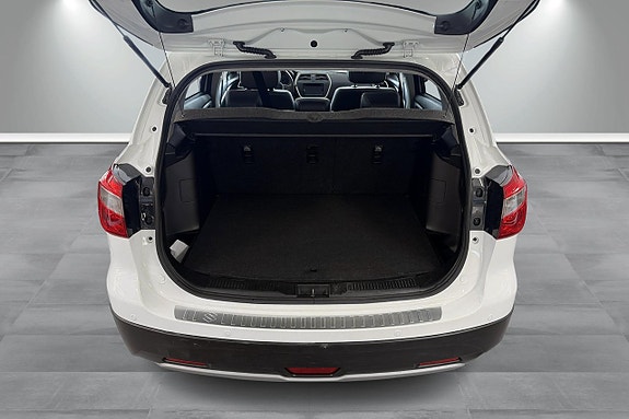 Suzuki S-Cross 12 of 19