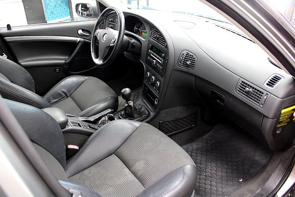 Saab 9-5 15 of 23