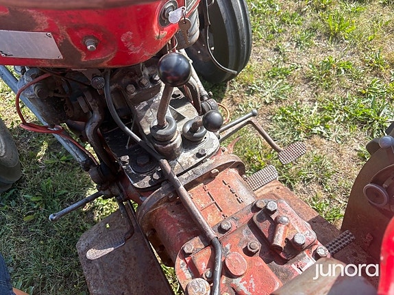 Traktor - Massey Ferguson, 35 24 of 30