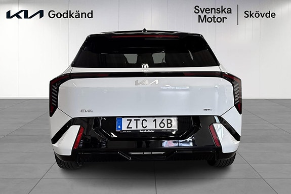 Kia EV4 5 of 24