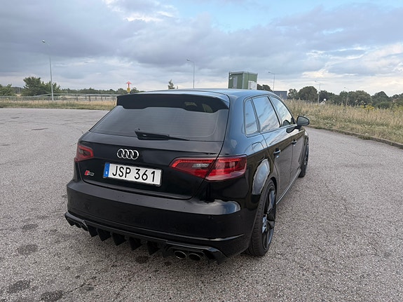 Audi S3 2 of 5