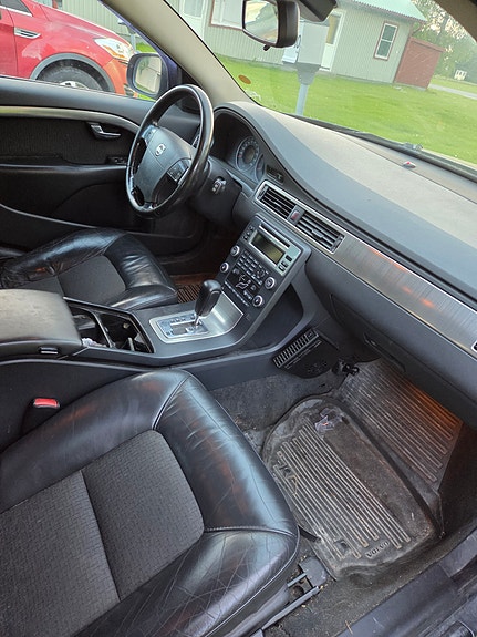 Volvo V70 6 of 6