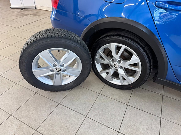 Skoda Octavia Scout 15 of 19