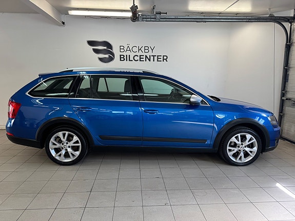 Skoda Octavia Scout 7 of 19