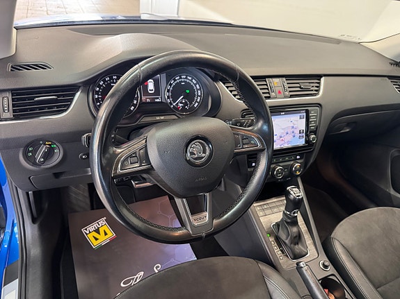Skoda Octavia Scout 10 of 19