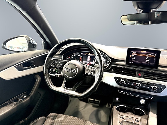 Audi A4 5 of 12