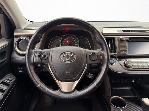 Toyota RAV4 20 of 30