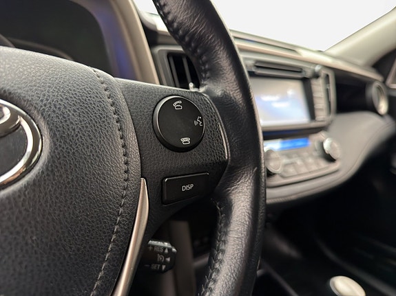 Toyota RAV4 26 of 30