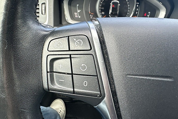 Volvo V60 16 of 30