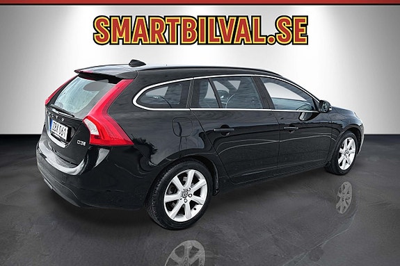 Volvo V60 8 of 30