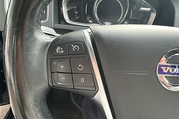 Volvo V60 30 of 30