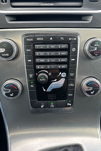 Volvo V60 15 of 30