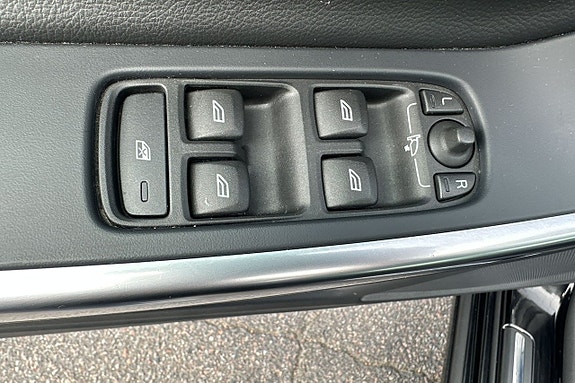 Volvo V60 13 of 30