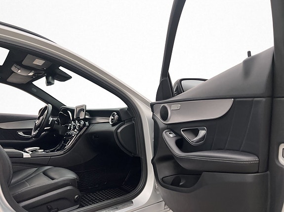 Mercedes-Benz C180 14 of 30