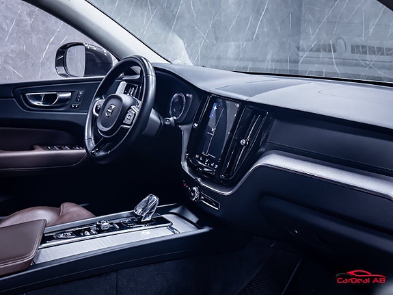 Volvo XC60 13 of 29