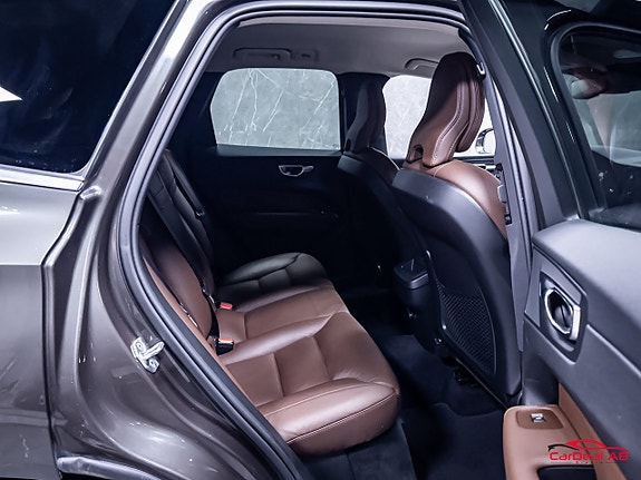 Volvo XC60 16 of 29